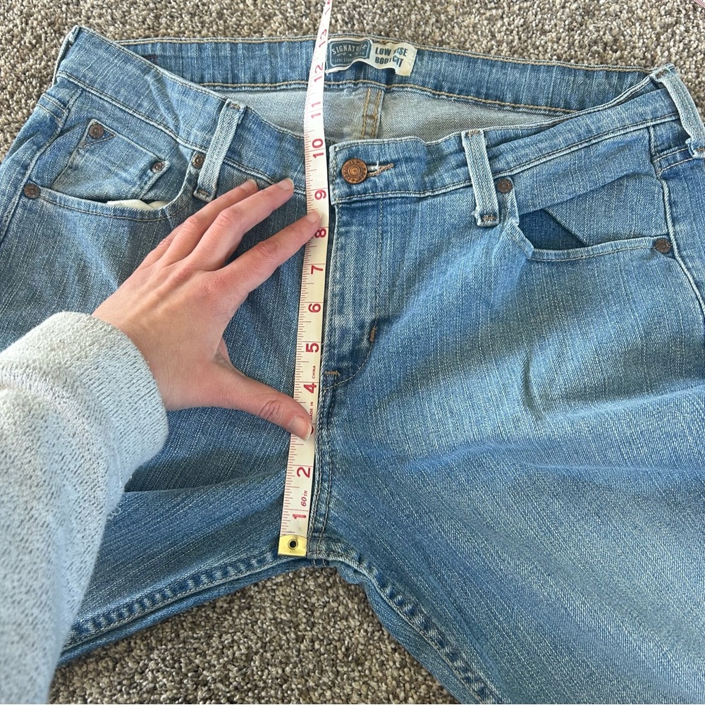 [Levi's] Low Rise Bootcut Jeans - Picture 7 of 9